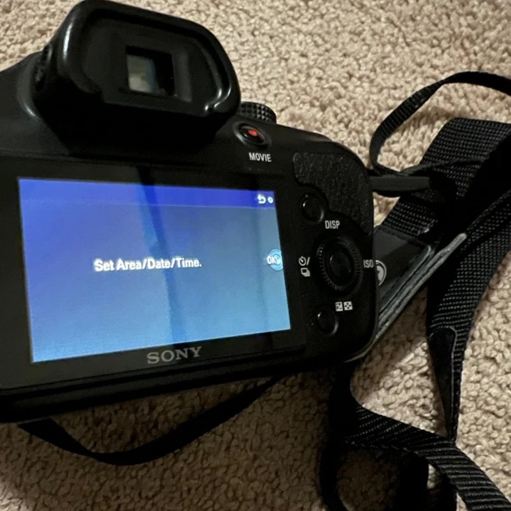 Sony  Black Digital Camera - Picture 2 of 6